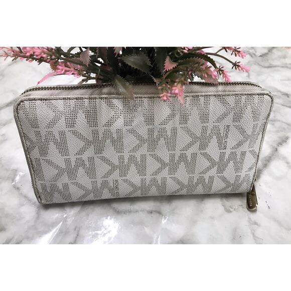 Michael Kors Jet Set Travel Large Logo Zip Around Wallet MK Siganture 9"x5" - Picture 3 of 6